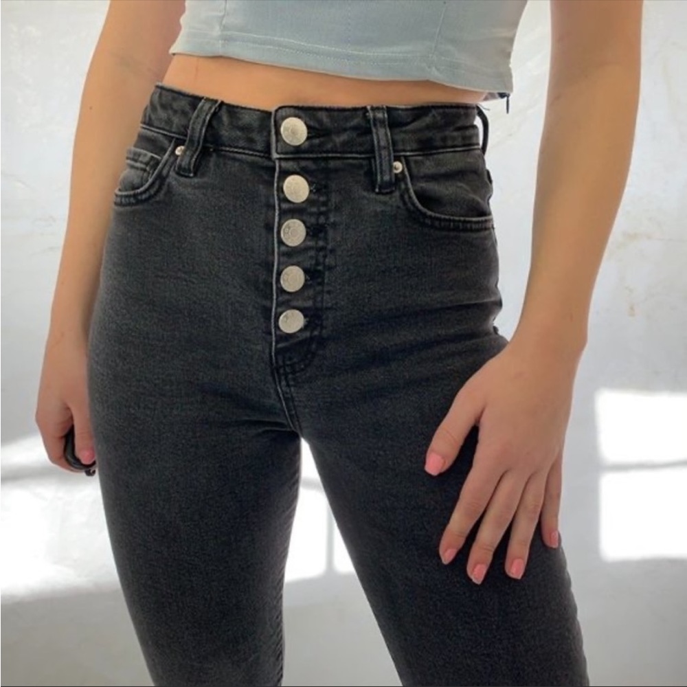 BDG Girlfriend High-rise Jeans 30 black button up
